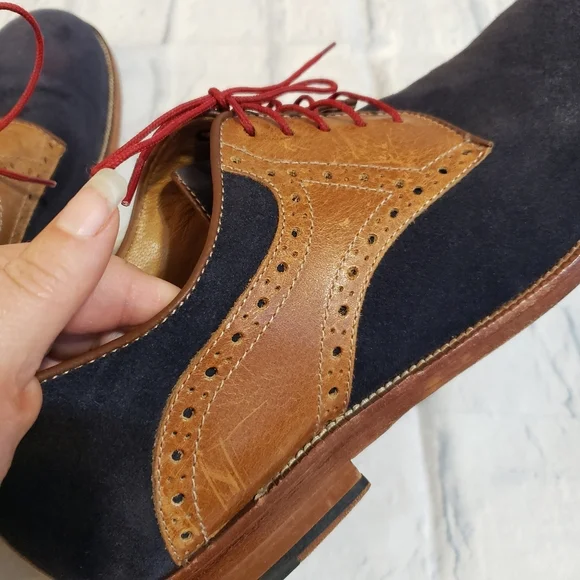 Johnston & Murphy Blue and Tan Oxfords with Red Laces - Picture 7 of 13